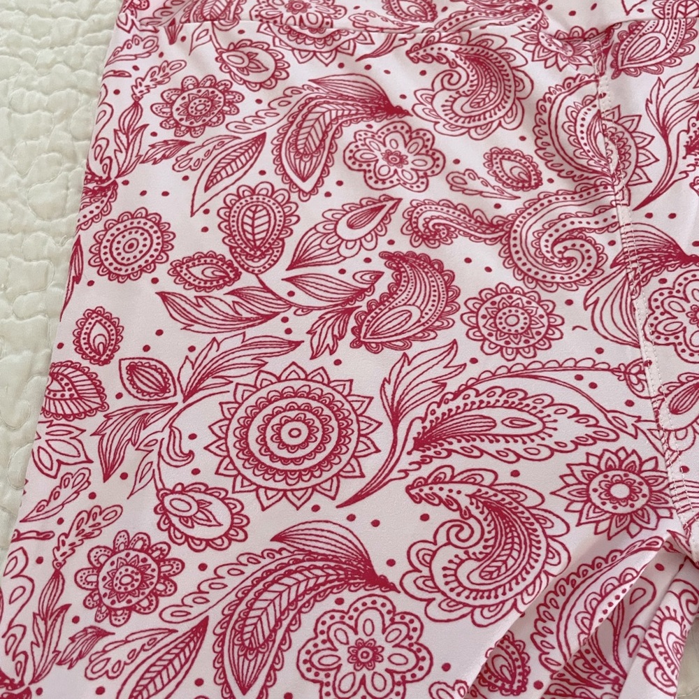 Lula Roe TC leggings, paisley floral print, light pink with dark pink/red print